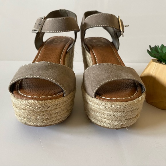 Circus by Sam Edelman Delilah Espadrille Wedge Sandals - Picture 2 of 8
